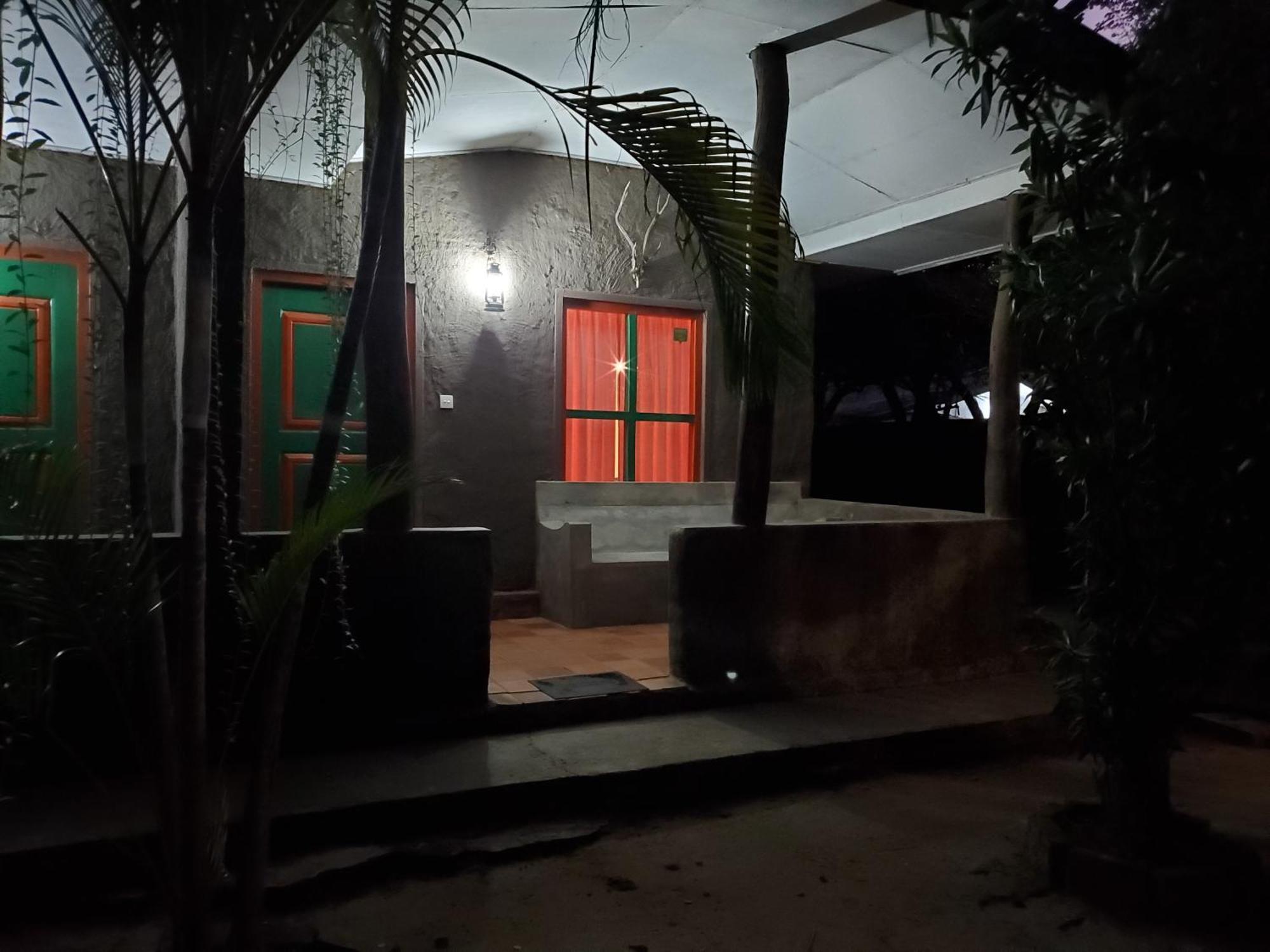 Clay Hut Village Polonnaruwa Exterior foto