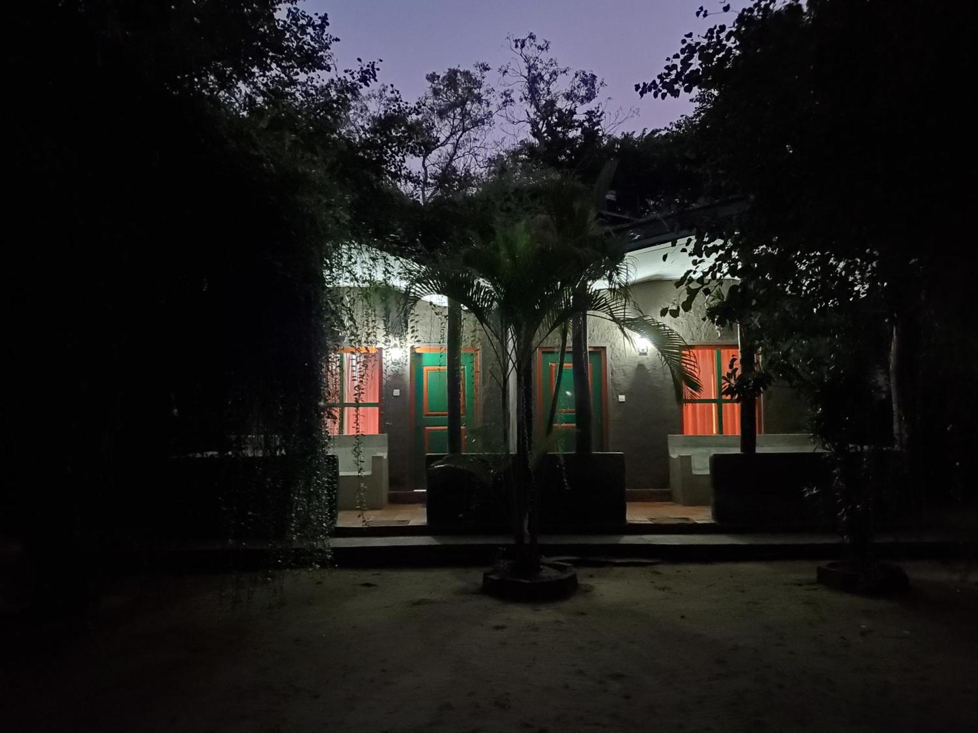Clay Hut Village Polonnaruwa Exterior foto